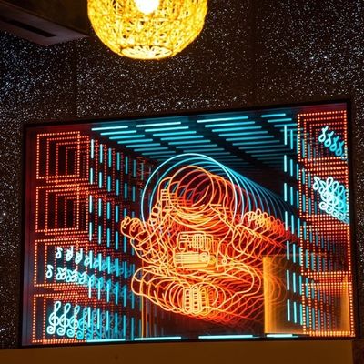DC 12V Neon LED Infinity Mirror Ακρυλική πινακίδα για μπάρ Πάρτι Ξενοδοχείο Εμπορικό Κατάστημα Εστιατόρια